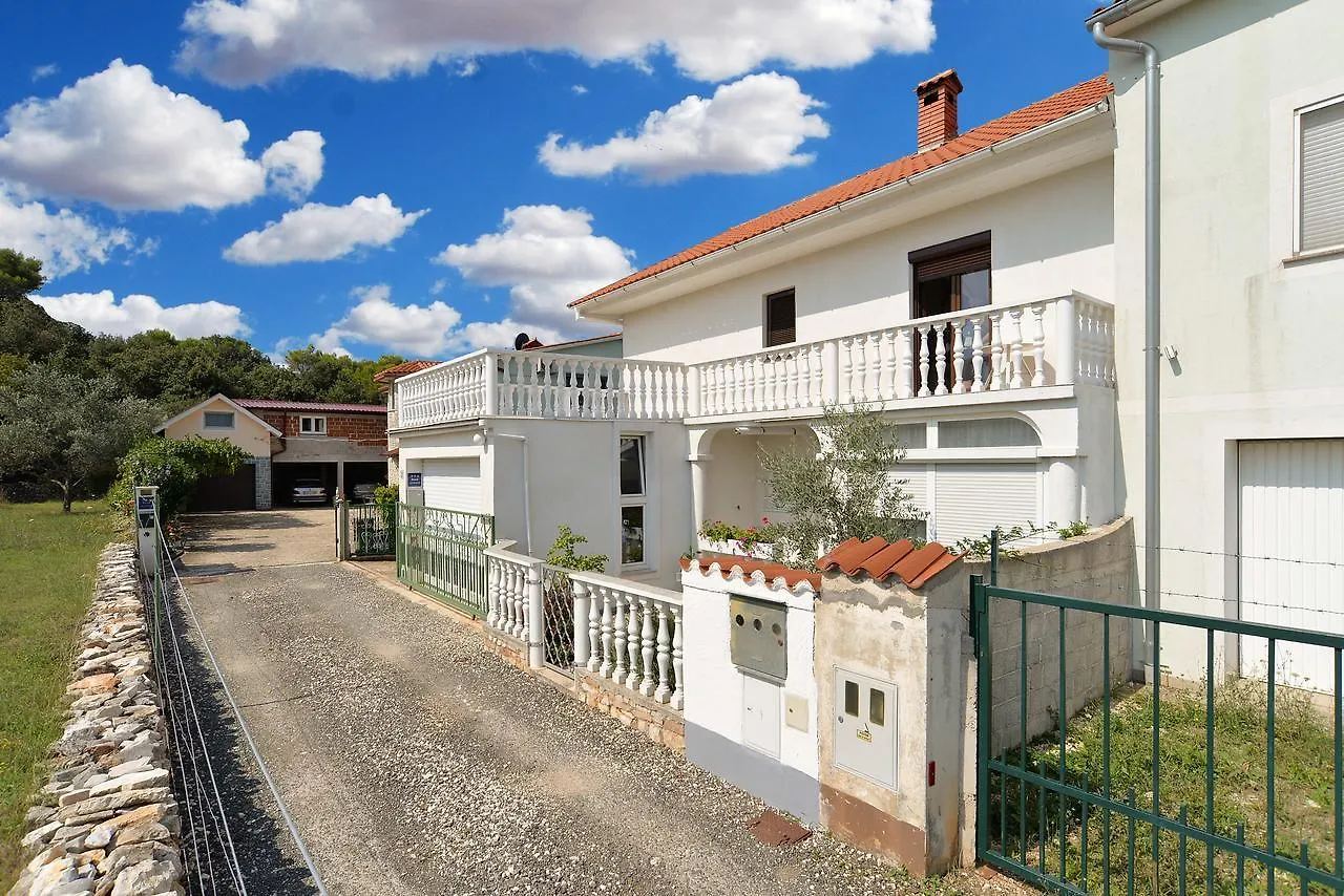 Apartment Ana 1725 Pola