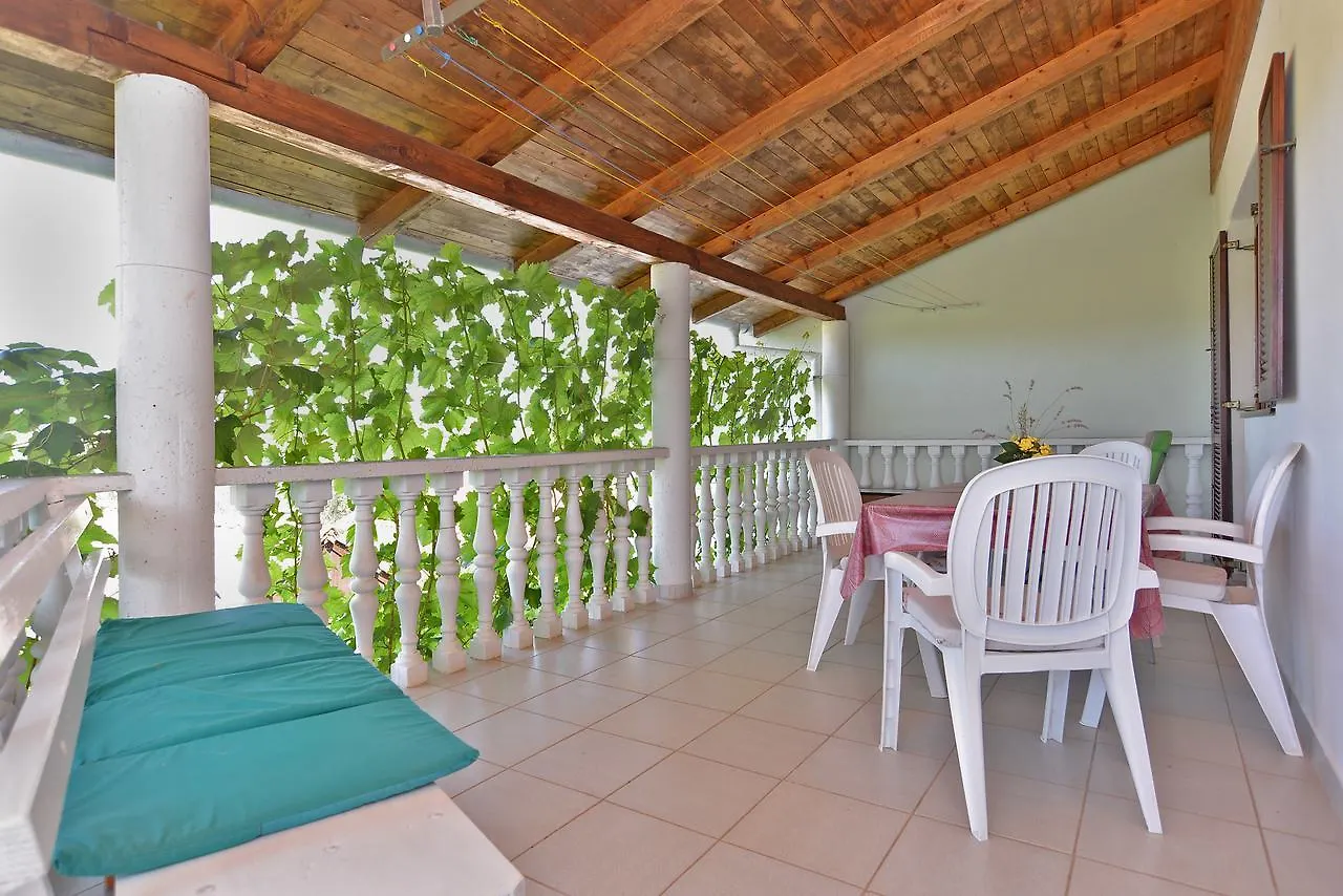 Apartment Ana 1725 Pola