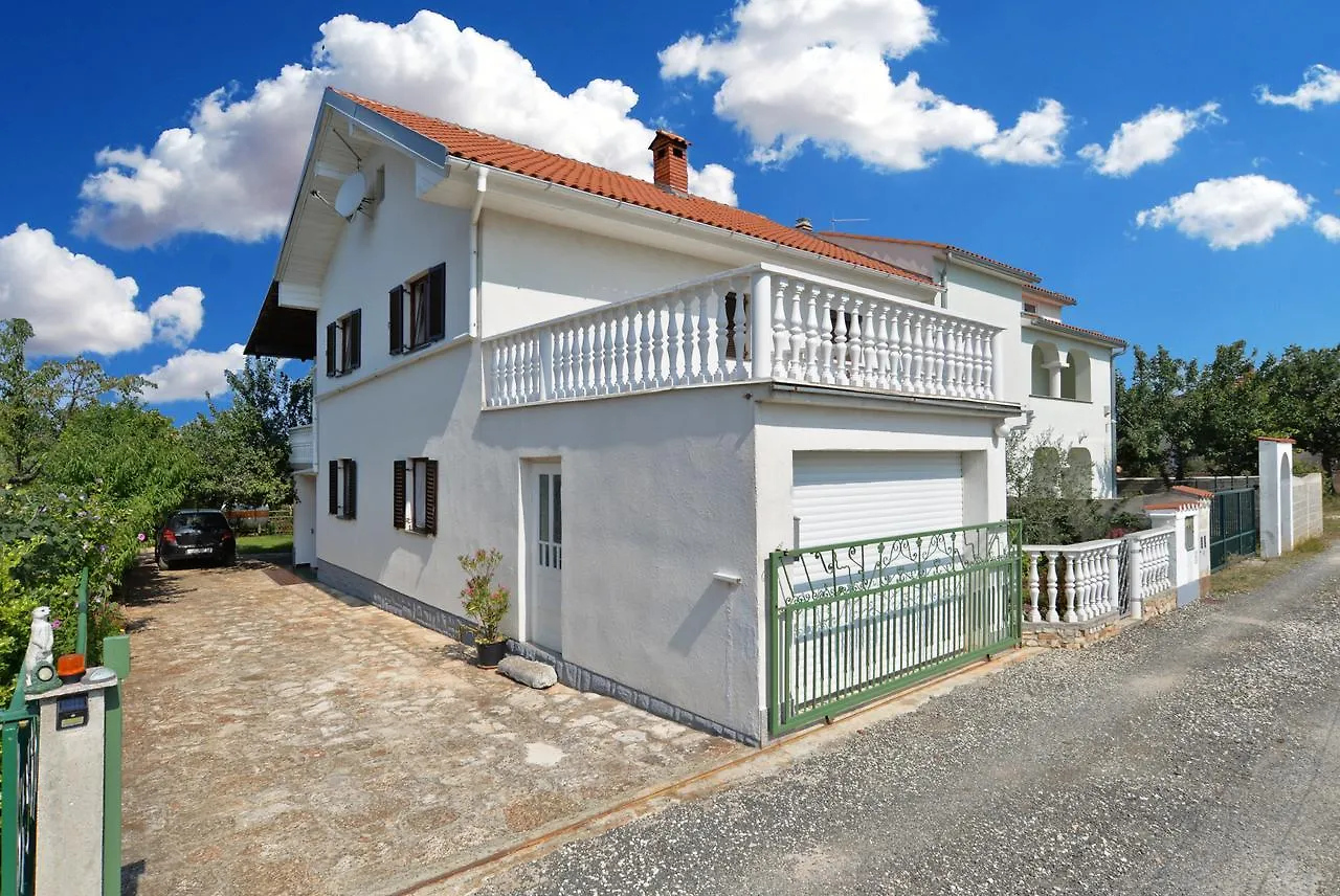 Apartment Ana 1725 Pola