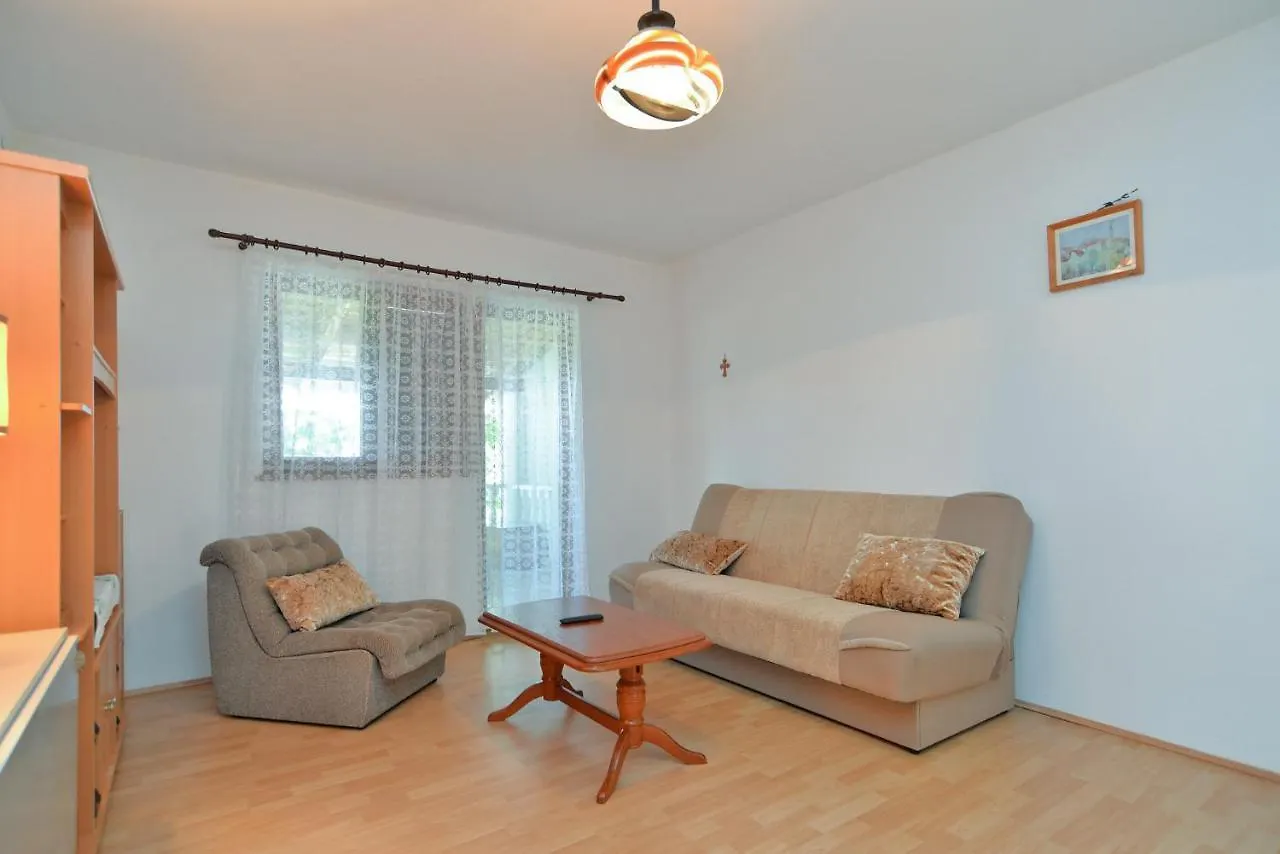Apartment Ana 1725 Pola