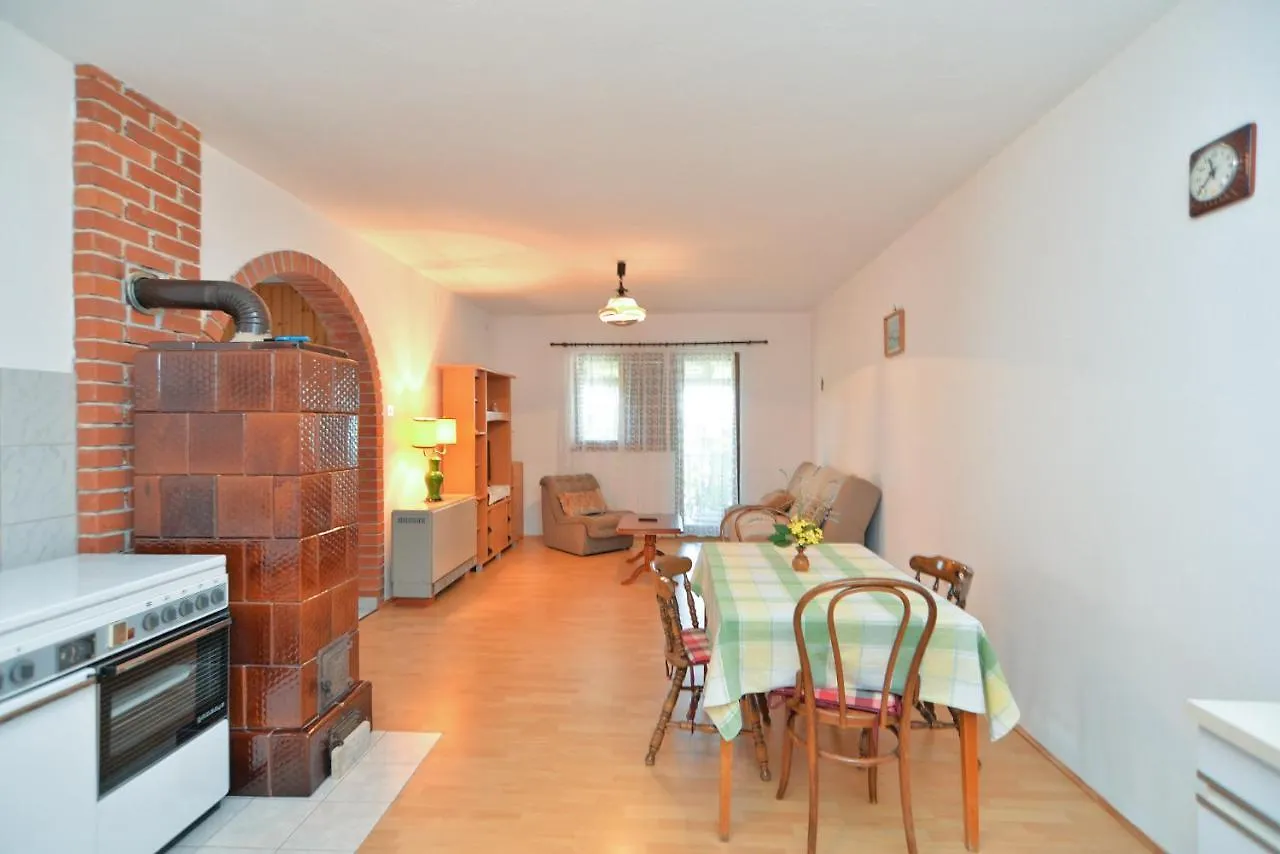 Apartment Ana 1725 Pola Croazia